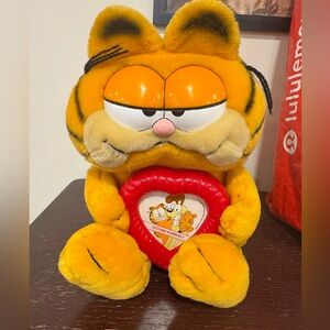 Garfield Plush with Heart Frame